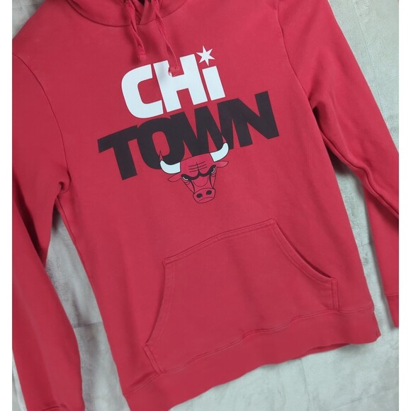 Chicago Bulls NBA Chi Town Fanatics Red Pullover Hoodie Size Medium Rare Item - Picture 3 of 11